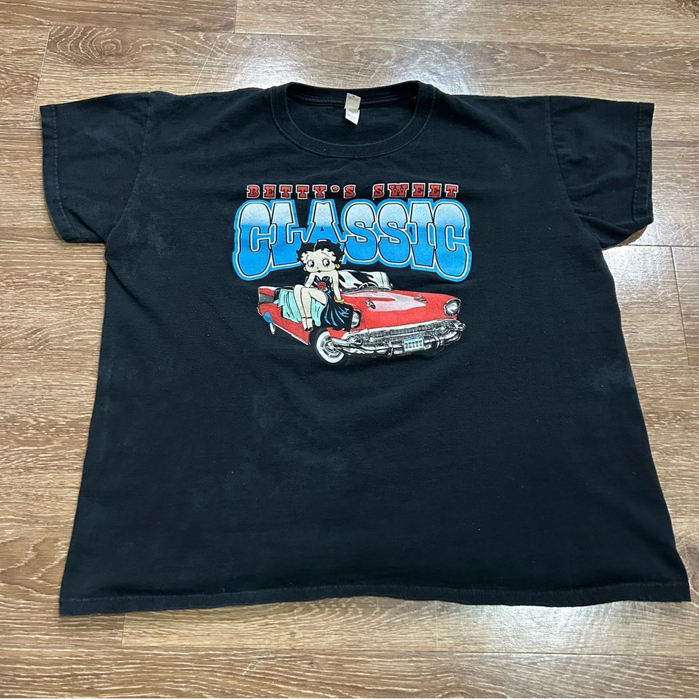 Betty Boop Sweet Classic Car T-Shirt Size XL Y2K Pin up Show Girl Faded